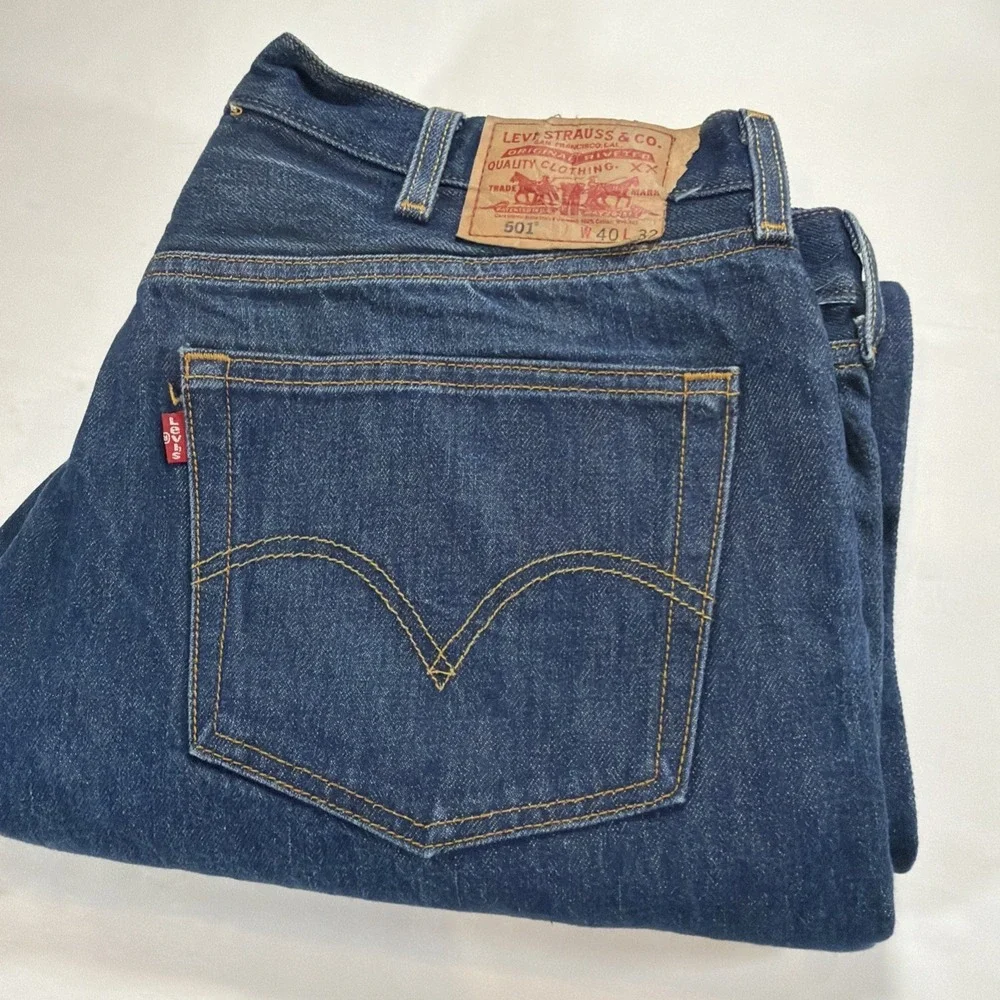 Levi's 501 Button Fly Original Fit Denim Jeans Straight Leg Men's SZ 40x32